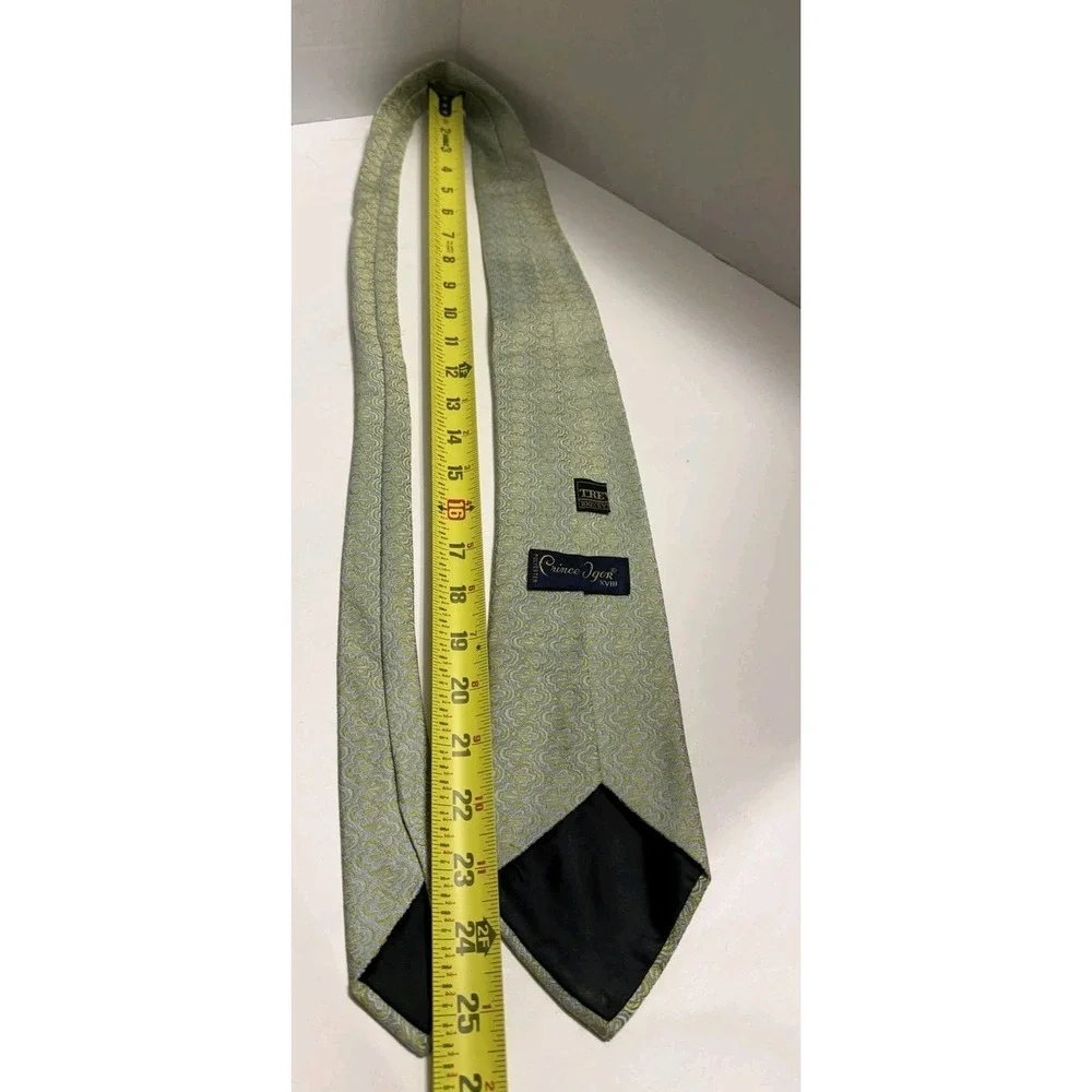 Prince Igor XVIII Mens Tie Grey Lime Green Geometric Fan Pattern Polyester 50in